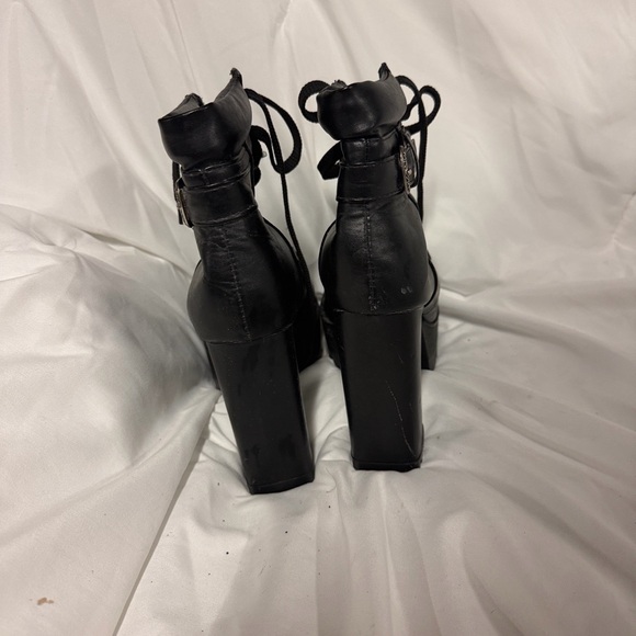 Black Platform Lace-Up Ankle Boots - Women - Picture 4 of 5